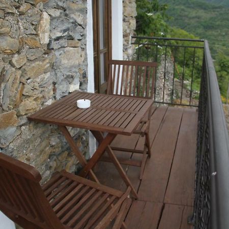 Bed & Breakfast Triora Medievale Exterior photo