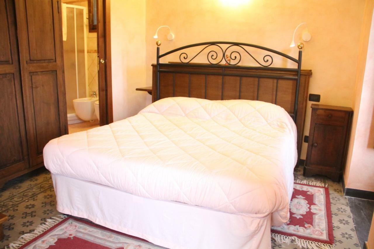 Bed & Breakfast Triora Medievale Exterior photo